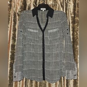 Express Portofino - Black and White Button-Up Blouse